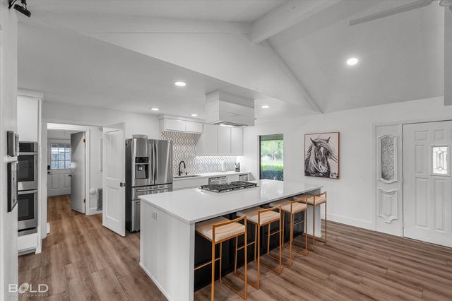 9450 Red Oak Lane, Shreveport, LA 71106