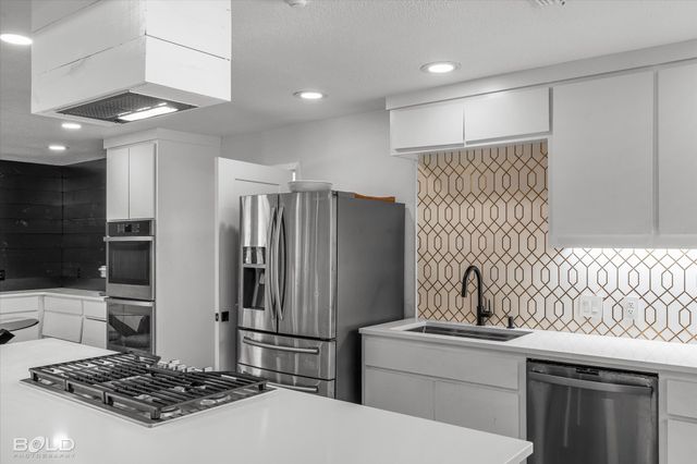 9450 Red Oak Lane, Shreveport, LA 71106