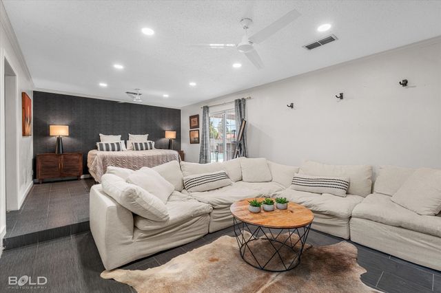 9450 Red Oak Lane, Shreveport, LA 71106