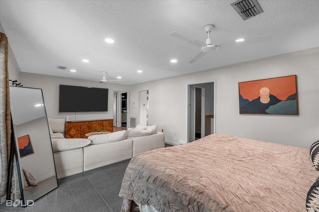 9450 Red Oak Lane, Shreveport, LA 71106