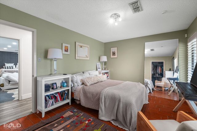 9450 Red Oak Lane, Shreveport, LA 71106