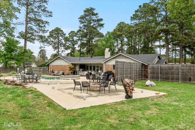 9450 Red Oak Lane, Shreveport, LA 71106