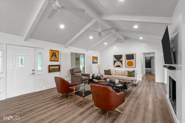 9450 Red Oak Lane, Shreveport, LA 71106