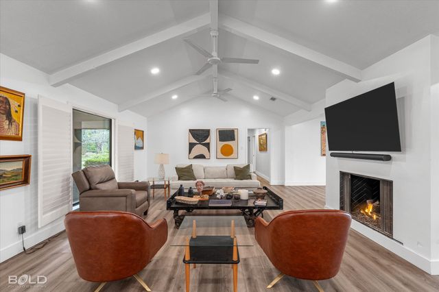 9450 Red Oak Lane, Shreveport, LA 71106