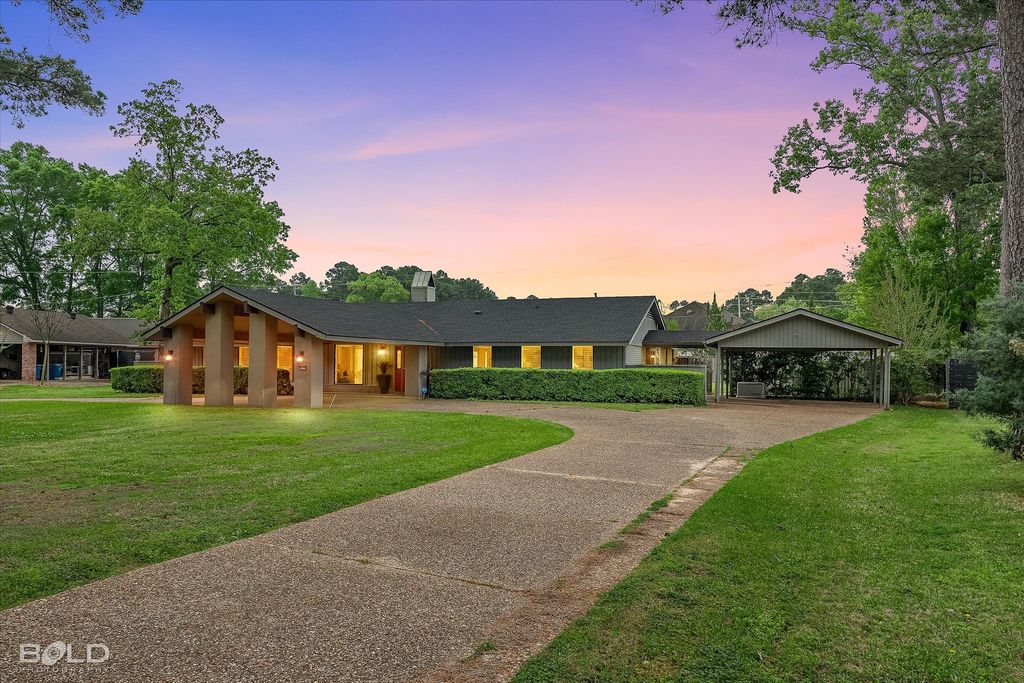 9450 Red Oak Lane, Shreveport, LA 71106