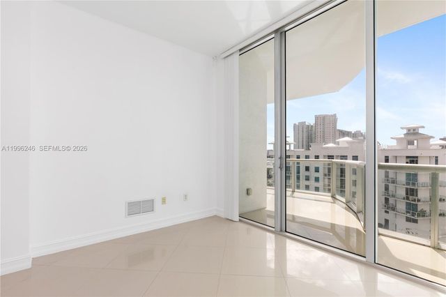 3131 NE 188th St 2-1010, Aventura, FL 33180