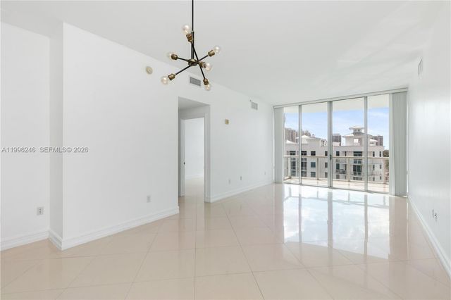 3131 NE 188th St 2-1010, Aventura, FL 33180