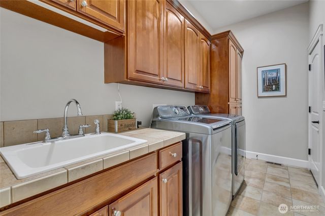 8110 172nd Avenue E, Sumner, WA 98390