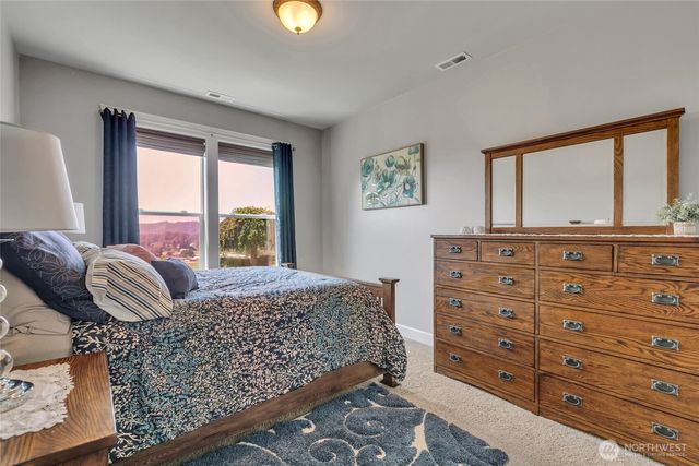 8110 172nd Avenue E, Sumner, WA 98390