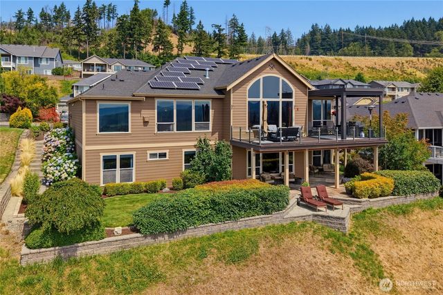 8110 172nd Avenue E, Sumner, WA 98390