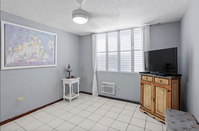 Calle Malaga E-17 VISTAMAR MARINA, Carolina, PR 00983