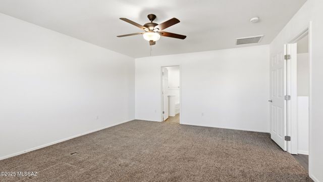 33915 S Colony Drive, Red Rock, AZ 85145