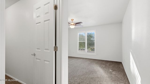 33915 S Colony Drive, Red Rock, AZ 85145