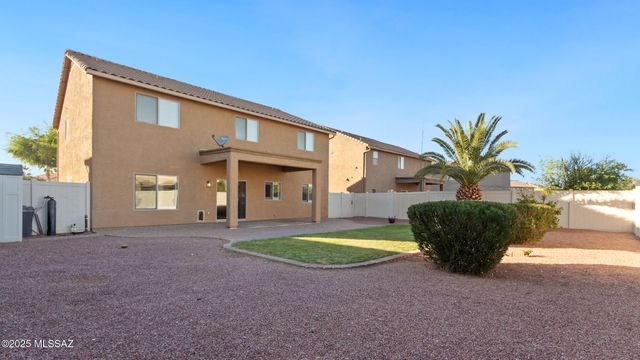33915 S Colony Drive, Red Rock, AZ 85145