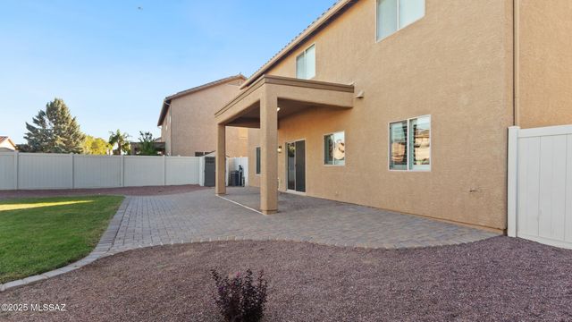 33915 S Colony Drive, Red Rock, AZ 85145