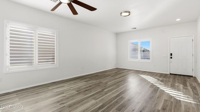 33915 S Colony Drive, Red Rock, AZ 85145