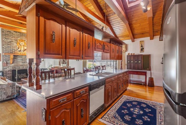 8217 SOUTH EAST SIDE HWY, Elkton, VA 22827