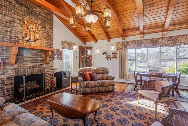 8217 SOUTH EAST SIDE HWY, Elkton, VA 22827