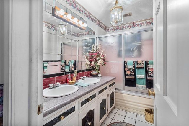 8217 SOUTH EAST SIDE HWY, Elkton, VA 22827