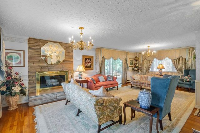 8217 SOUTH EAST SIDE HWY, Elkton, VA 22827