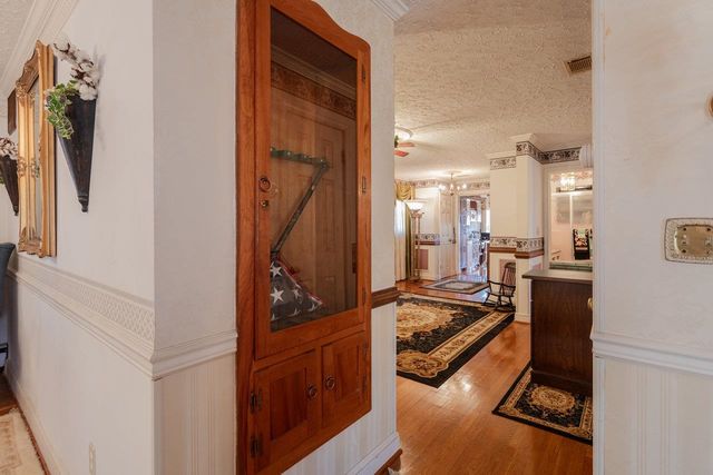 8217 SOUTH EAST SIDE HWY, Elkton, VA 22827