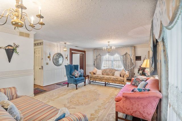 8217 SOUTH EAST SIDE HWY, Elkton, VA 22827