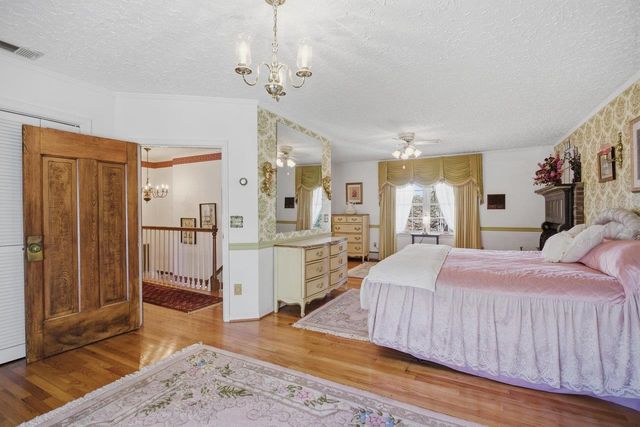 8217 SOUTH EAST SIDE HWY, Elkton, VA 22827