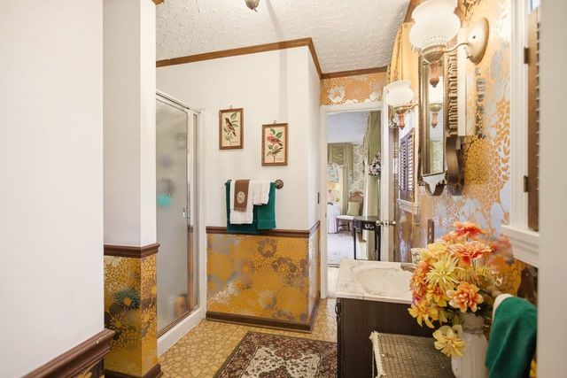 8217 SOUTH EAST SIDE HWY, Elkton, VA 22827