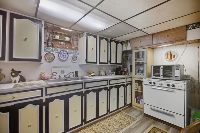 8217 SOUTH EAST SIDE HWY, Elkton, VA 22827