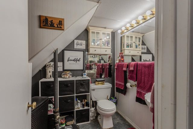 8217 SOUTH EAST SIDE HWY, Elkton, VA 22827