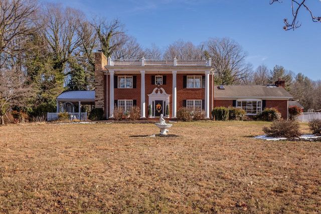 8217 SOUTH EAST SIDE HWY, Elkton, VA 22827