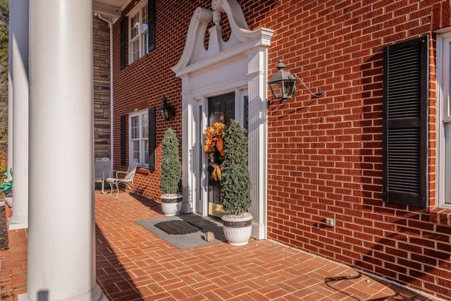 8217 SOUTH EAST SIDE HWY, Elkton, VA 22827