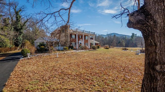 8217 SOUTH EAST SIDE HWY, Elkton, VA 22827