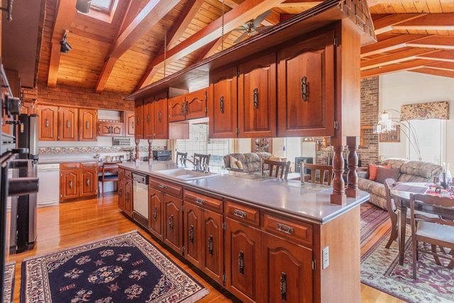 8217 SOUTH EAST SIDE HWY, Elkton, VA 22827