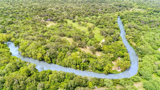 22150 County Rd 1718, Mathis, TX 78368
