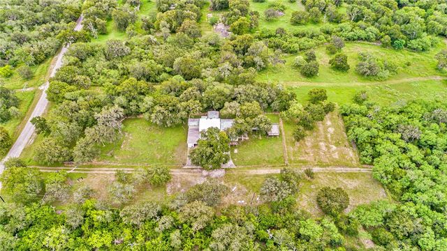 22150 County Rd 1718, Mathis, TX 78368