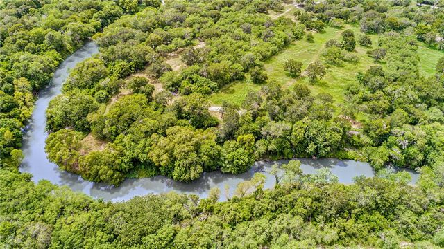 22150 County Rd 1718, Mathis, TX 78368