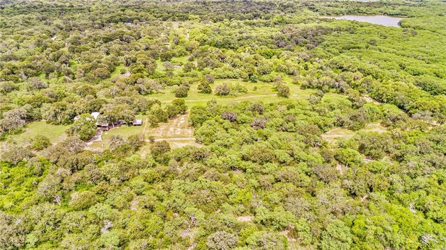 22150 County Rd 1718, Mathis, TX 78368