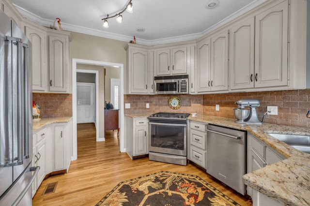 3647 Bentwood Cove Drive, Apison, TN 37302