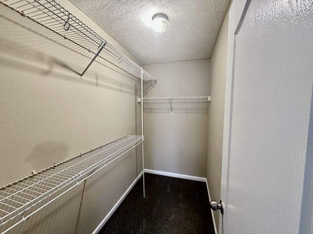 2790 Ridgepole Dr, Clarksville, TN 37040