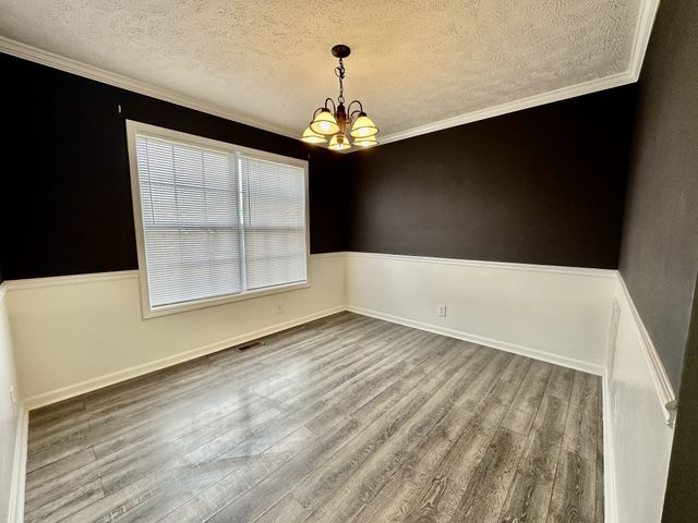 2790 Ridgepole Dr, Clarksville, TN 37040