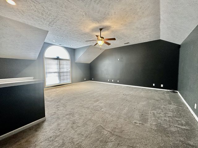 2790 Ridgepole Dr, Clarksville, TN 37040