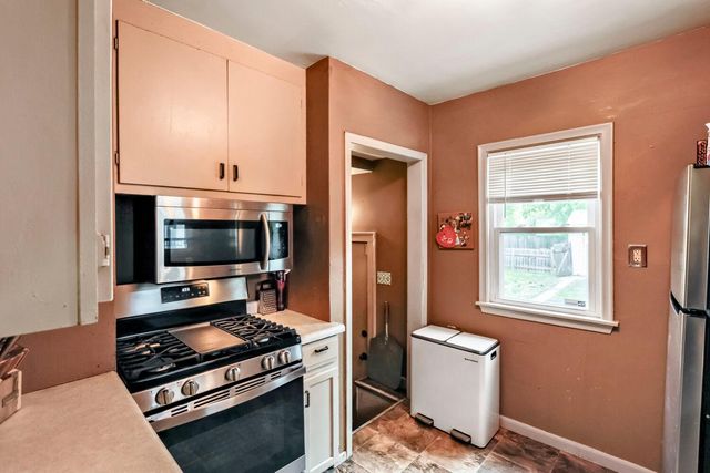 4552 Penn Avenue N, Minneapolis, MN 55412