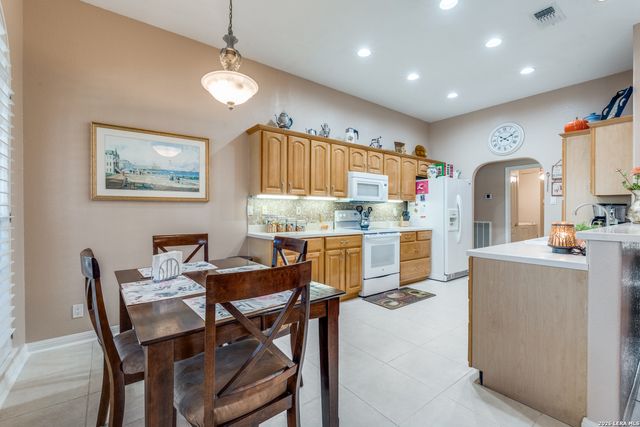 3704 Hillside, Schertz, TX 78108