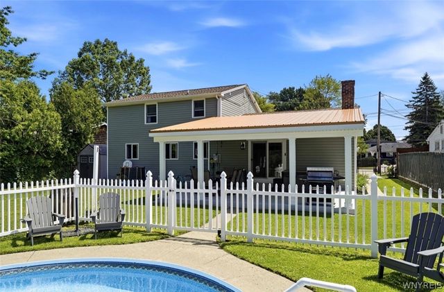 391 Sunset Drive, Hamburg, NY 14075