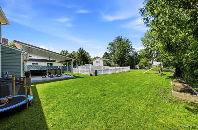 391 Sunset Drive, Hamburg, NY 14075