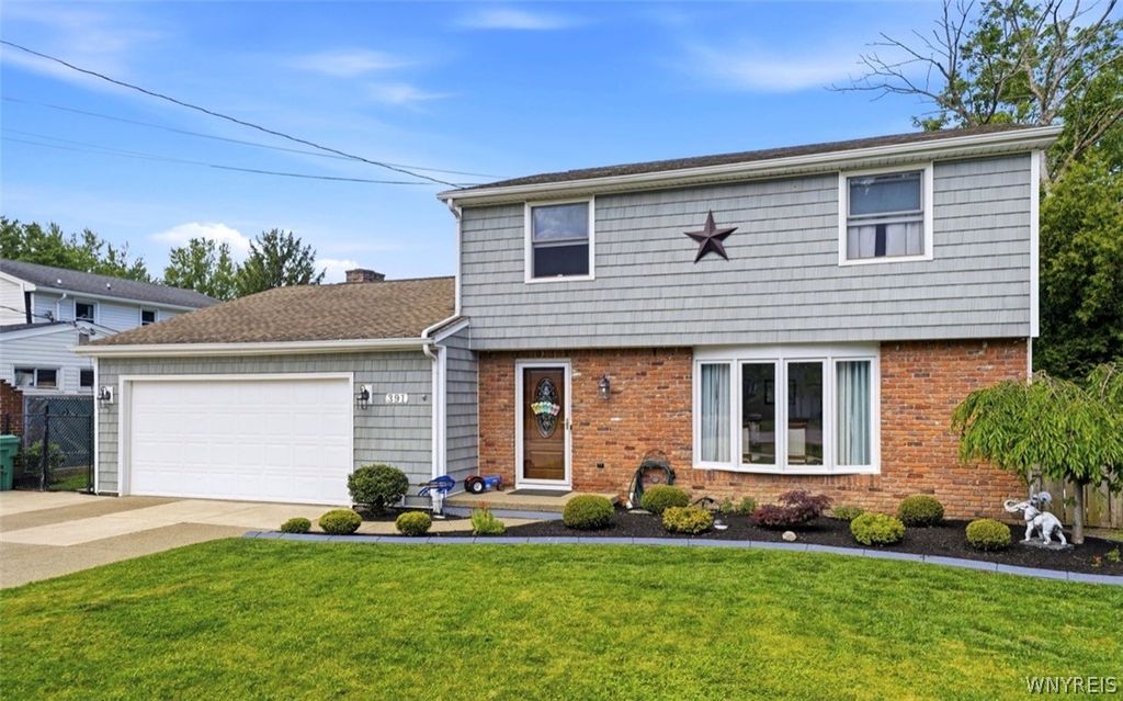 391 Sunset Drive, Hamburg, NY 14075