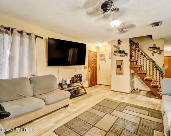 5145 BEIGE Street, Jacksonville, FL 32258