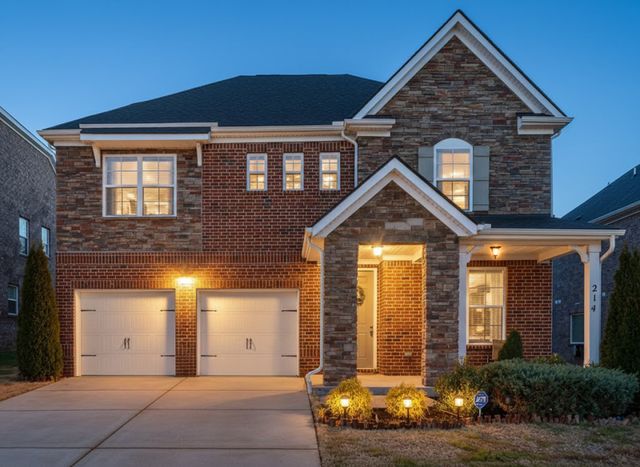 214 Campbell Cir, Mount Juliet, TN 37122