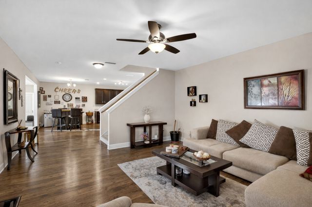 214 Campbell Cir, Mount Juliet, TN 37122